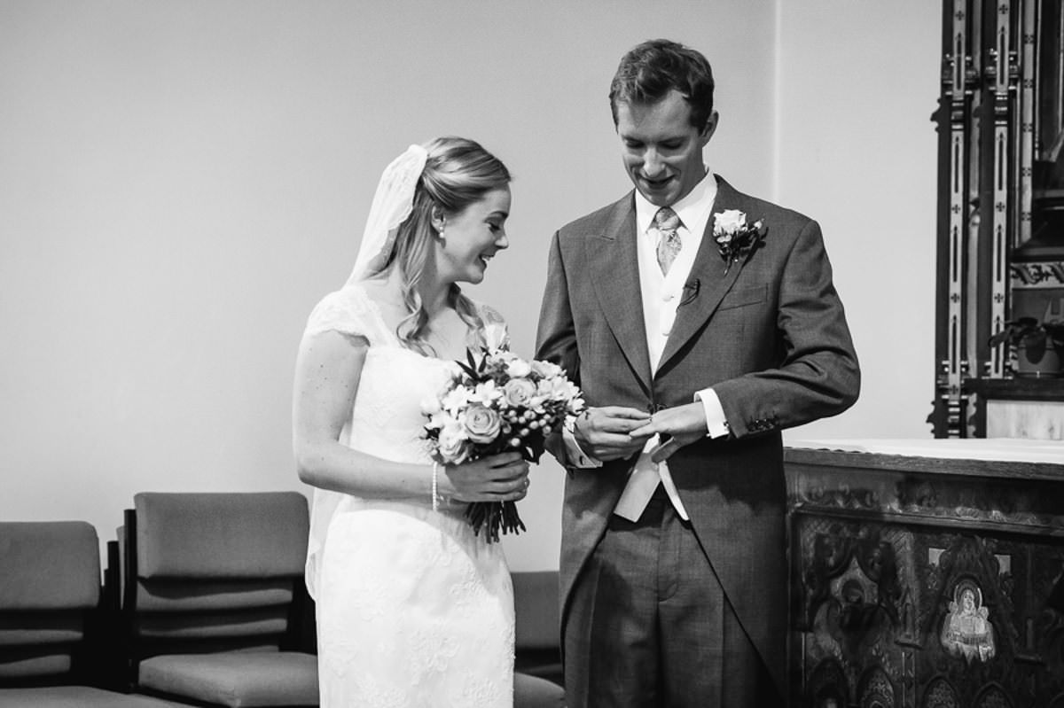 Michelham-Priory-Barn-Wedding (19 of 108)